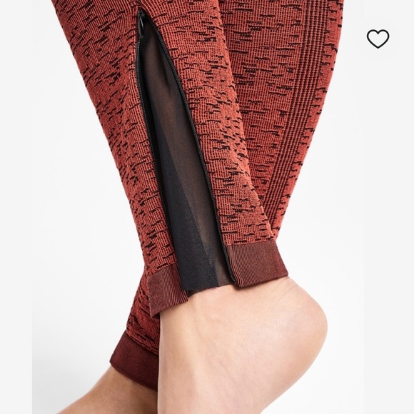 Wolford Arrow Poison Leggings - Picture 2 of 12